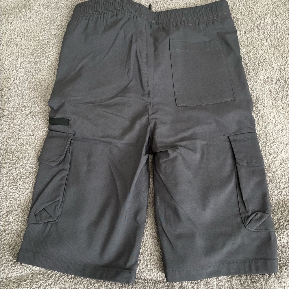 Cargo shorts - Picture 2 of 3